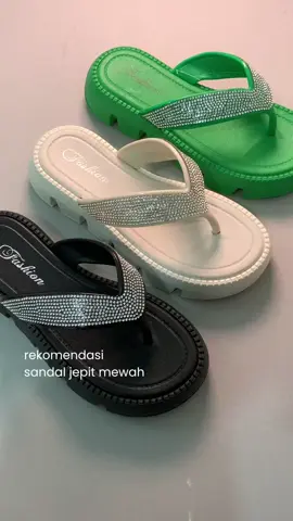 Stock Terbatas! #guncang66spesialgajian #guncang66 #sandaljepit #sandalwanita #sandalmewah #foryoupage 