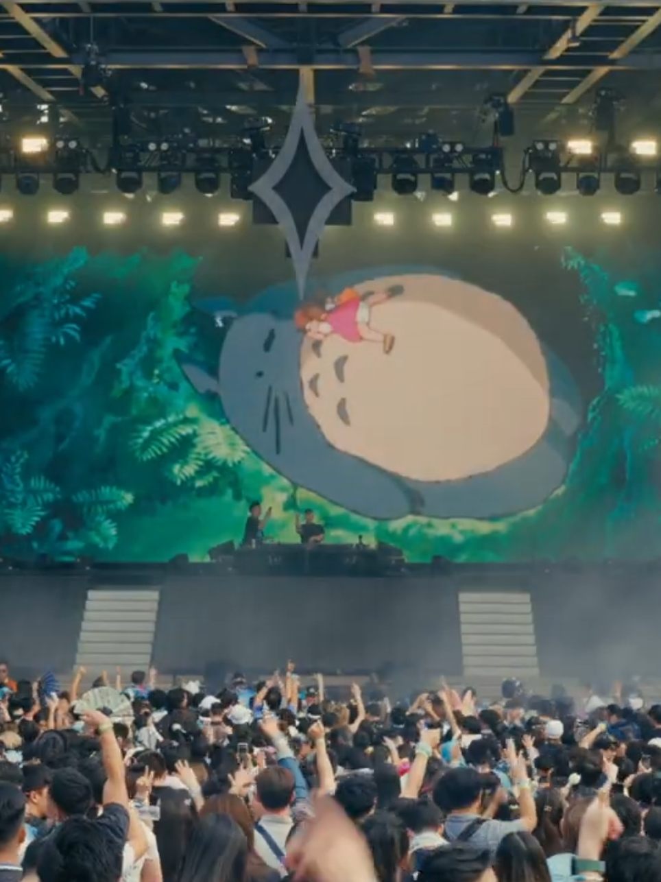 HOANG PORTER ROBINSON 