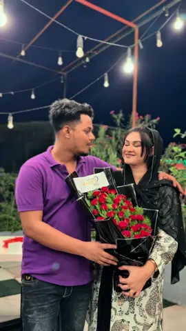 একটা Divorce Single Mother মেয়ের জীবনে ও সুখ আসে যদি মানুষ টা ভালোবাসার মতো সঠিক হয় 🥰🥰 মানুষ বলে একটা unmarried ছেলে নাকি কখনো একটা Married মেয়ে কে বিয়ে করে না 🙂🙂 আমি বলবো ভালোবাসতে জানলে মানুষ সব ভাবে ই মানুষ কে Special feel করাতে পারে just ইচ্ছাটা ই বড় কথা 🥰🥰🥰🥰 আমার জীবনে বেস্ট Akta দিন ছিলো কোনদিন ভুলার মতো না জীবন এতো gift 🎁 পাইছি এতো suprise পাইছি এটা আমার জীবনে best best best Suprise ছিলো  Thank You so much আমার শখের ঘাড় তেরা beda 😁😁😁❤️❤️🥰🥰