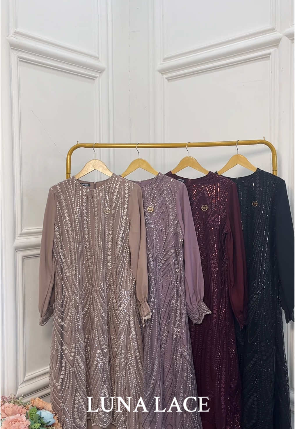 Luna Lace ready 4 warna ya bunda.. bisa co di live aku siang ini😍‼️ #fypage #fyppppppppppppppppppppppp #gamiskondangan #gamishitam #gamis #fy 