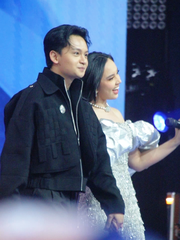 Lyodra era butterfly,so sweet nyamperin sang kekasih 🔥 #lyodra #lyodraginting #randymartin #randymartinlyodra #Love #indonesiandramaseriesawards2025 #rcti #fyp #foryou #foryoupage 