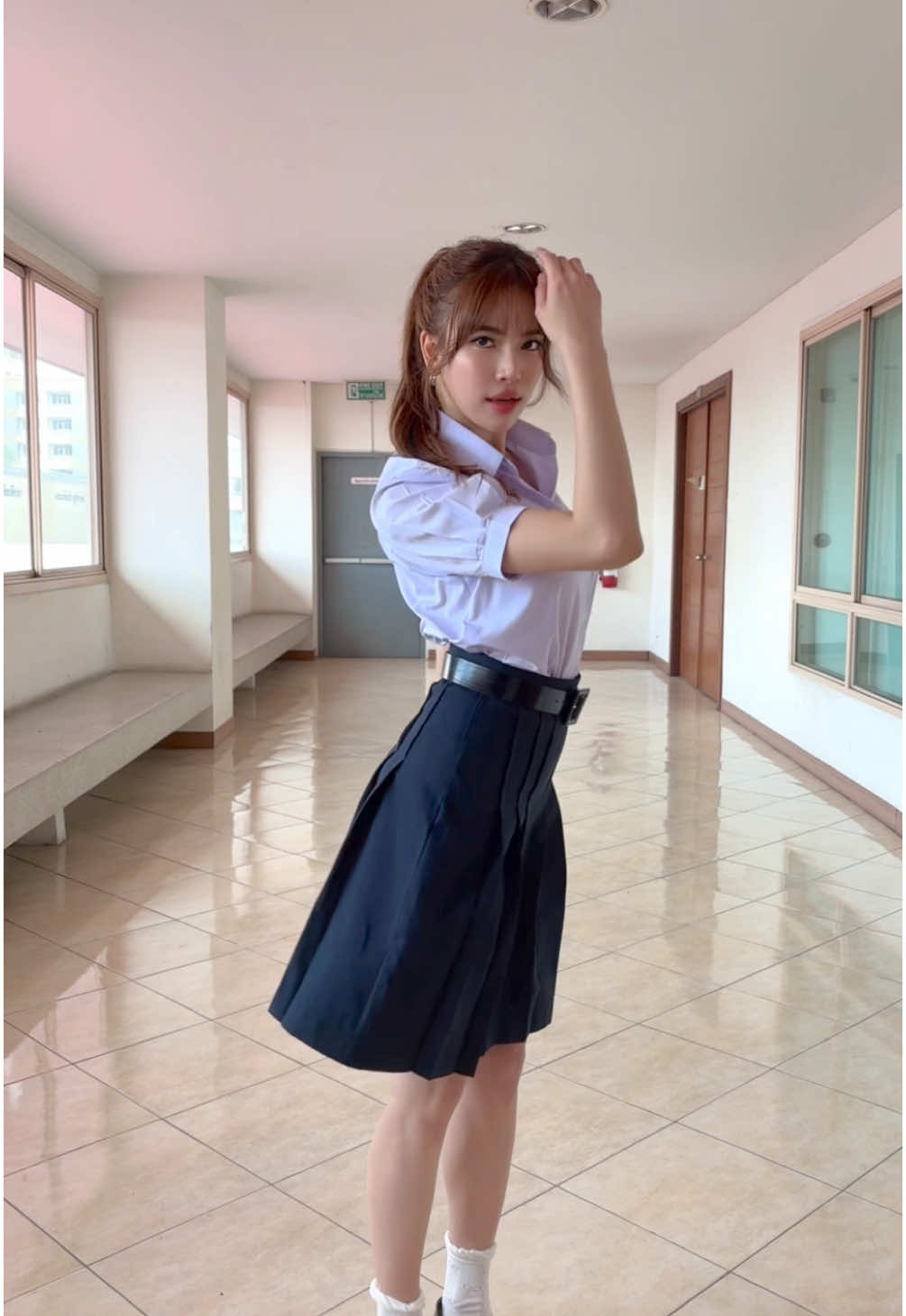 แก้ม ญาณิศา รับบท ‘เมน Girls Snap’ ไอดอล T-POP ตัวท็อปแห่งยุค สมมงตรงแครักเตอร์มากกก! ขอ cover เพลงรุ่นพี่หน่อยนะคะ🫶🏻 @GAMYANISSA #แก้มญาณิศา #BUSbecauseofyouishine #LoveLoveMysteryClub #DatingSim #เกมจีบสาวไทย