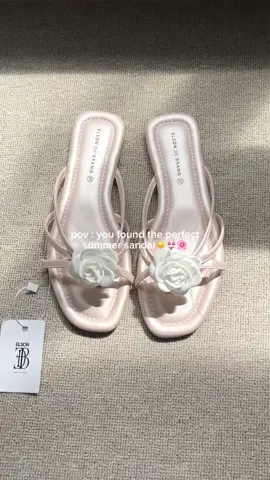 POV: you found the perfect summer sandal☀️👙🌸 #elsondebrand #walklikeaqueen #localbrand #sandalwanita #fashion #rekomendasisandal #dailyheels #heelswanita #rekomendasiheels #heels 