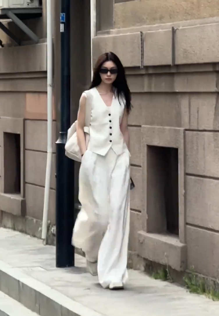 Series outift đường phố cho mí bà 💙💙 #phoidoxinh #tipphoido #tipphoidoxinh #xuhuong #phoidonuxinh #quanao #thoitrangnu #outfit #fyp #macdepmoingay #xh #outfitideas #outfitoftheday #taobao #trungquoc #orderquangchau #order