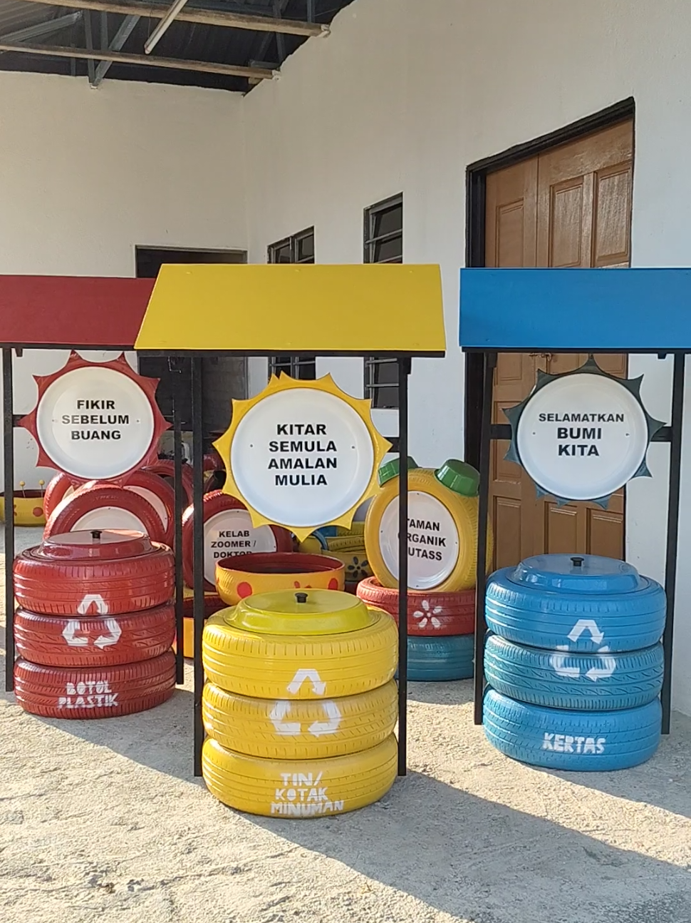 Tong recycle berbumbung 😊 #akhmaldeko #dekotayarmelaka #decotayar #tongrecycle #tayarhiasan #hiasantayarkreatif #viral #fyp 