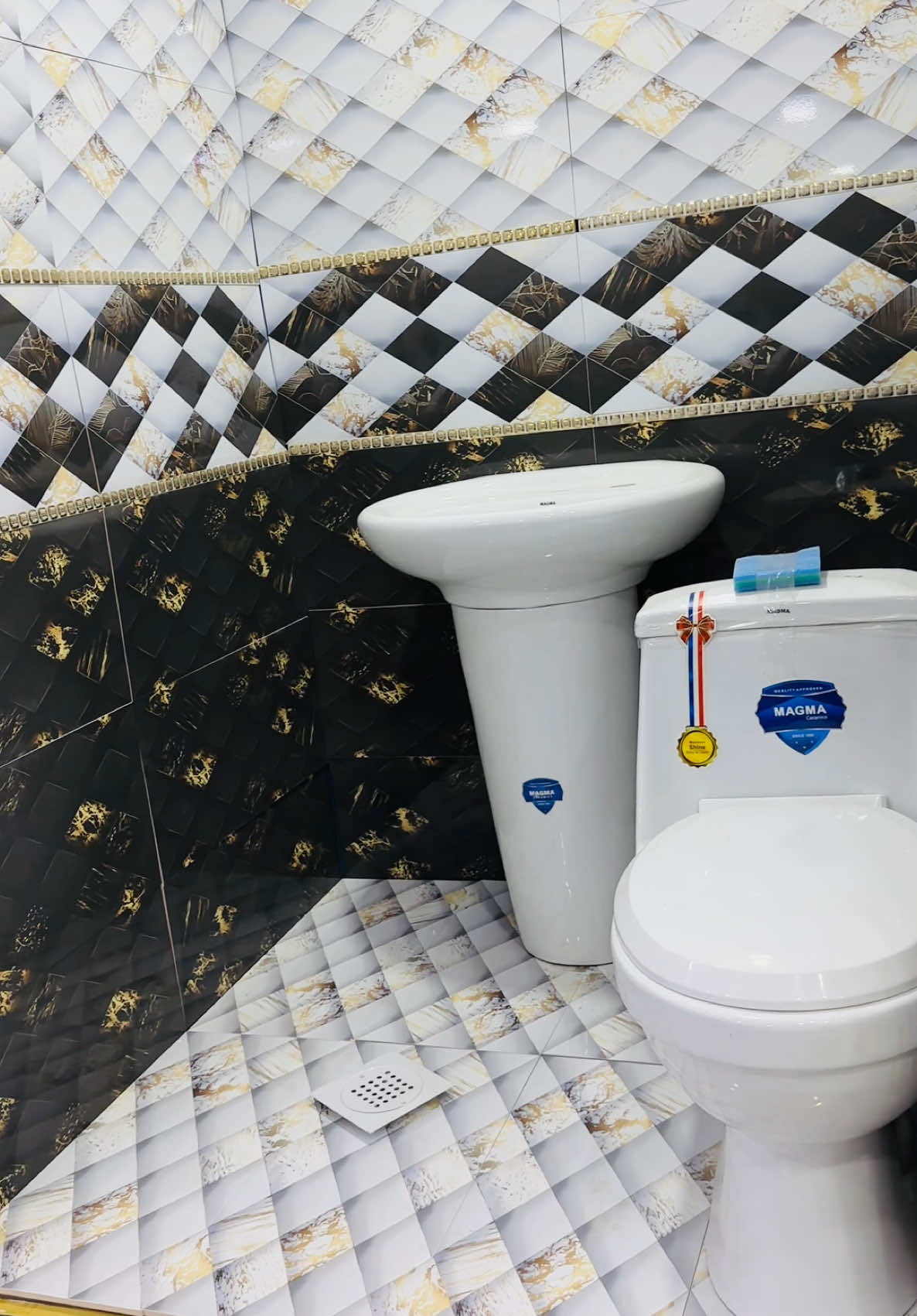 . 🔥جدید سجاوٹ، اعلیٰ معیار، اور پختہ اعتماد — یہی ہے Moon Ceramics کا وعدہ۔ 👍خوبصورتی ہو یا اعتماد، Moon Ceramics ہر قدم پر آپ کے ساتھ! ✅وزٹ کریں Moon Ceramics اور پائیں  خصوصی رعایت کے ساتھ جدید ڈیزائن 📞03449466023 #moonceramics #swabi #fypシ #500k #homedecor #trending #foryoupage #viral #tileshop #tiledesign #bathroomdesign #beautifulhomes #shewaadda 
