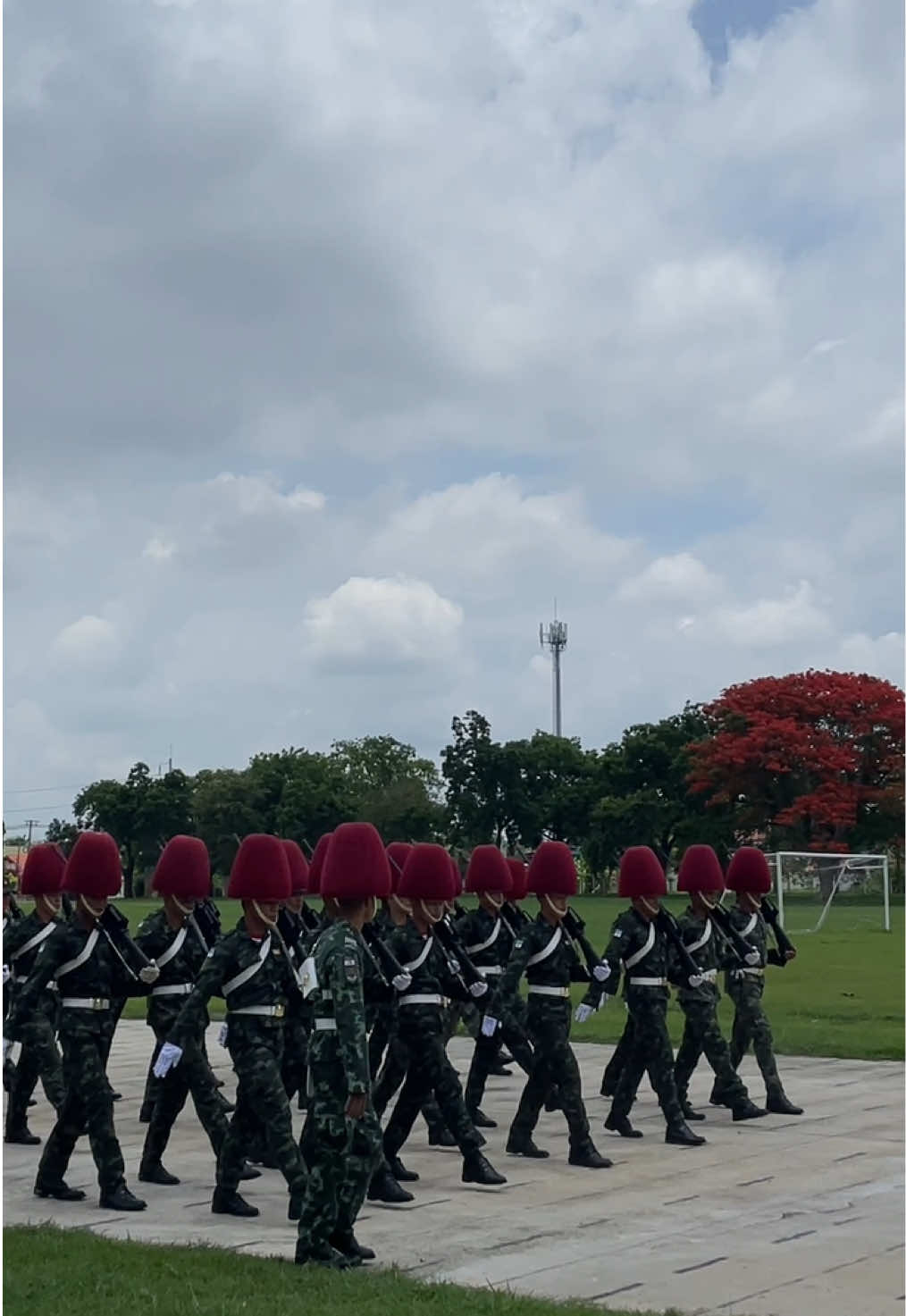 เริ่นต้นการเดินทาง สวนสนามราชวัลลภเเบบจริงจังวันเเรก💂‍♂️ งานเหมาๆจะได้กลับบ้านมั้ยน๋อ🫡#ทหารบก #ทหารรักษาพระองค์ #สวนสนามราชวัลลภ #ร31พัน2รอ #กรมทหารราบที่31รักษาพระองค์ #ทหารเกณฑ์ #ตรวจสอบสวนสนามราชวัลลภ 