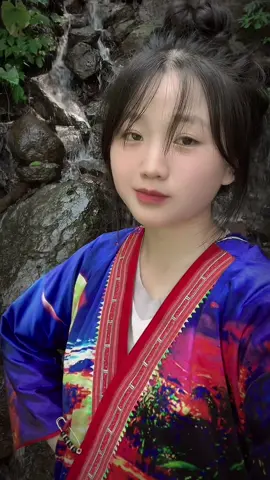 Khuv xim yug lub sij hawm🥱