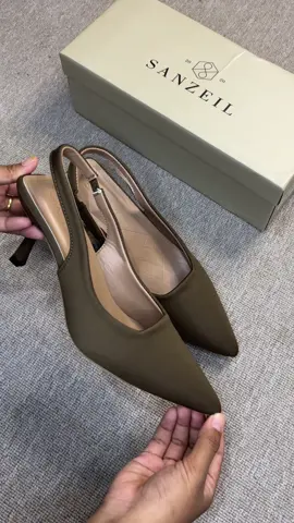 Cantik banget heels nya 💚#heelswanita #heelswanitamurah #sepatuheels #wibgajian 