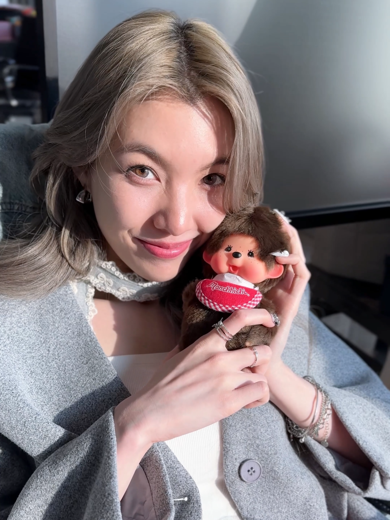 HBD 🎂 น้องออม เด็กแสบประจำกอง #เพียงเธอ  🐶 VS 🐣  แอดรอลุ้น 4 โมงเย็นวันนี้นะลูกอ้วม🤏 HAPPYBD ORM TO THE MOON  #Happy23rdOrmKornDay #LingOrm #หลิงออม‌  #OnlyYouTheSeries @