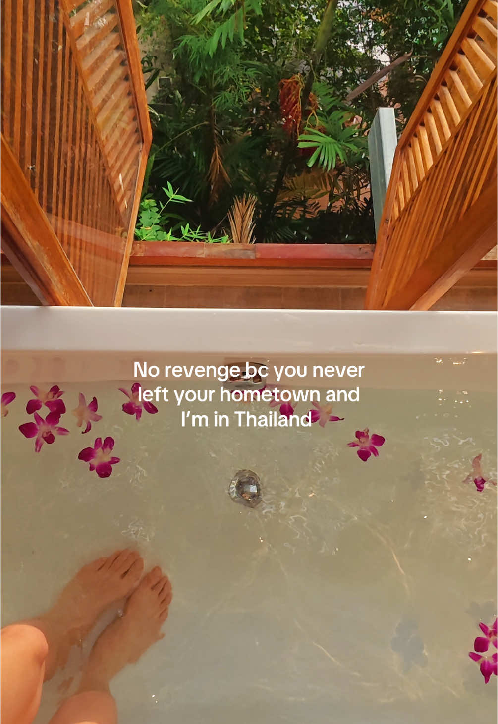 I’d be mad if I was traveling Thailand too😂