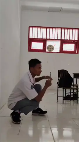 izin senior pemula 🔥👨‍🏭 #masukberanda #pypシ #welderindonesia🇮🇩 #smkbisasmkhebat #teknikpengelasan🔥👨‍🏭 #smaw #overhead 