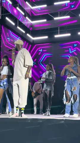 Eddy Kenzo historical performance at the coffee marathon concert in Ntungamo that shocked Diamond Platnumz #eddykenzo #diamondplatnumz #diamondplatnumzinuganda #diamondplatnumzliveinuganda #thebenliveinuganda #bricepromotionz 