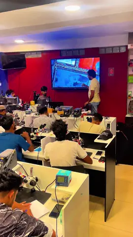 Mobile phone repairing course. #atheeqtech #iphonerepair #ATI #zerotohero #rffe #mobilephonerepairingcourse #fyp #foryoupage #fyp