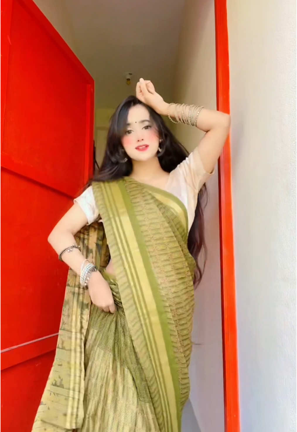 #saraali #fyp #foryou #viral #foryoupage #trend #fypシ #tiktok #bangladesh #bdtiktokofficial #dance 