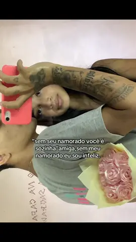 Não vivo sem nem a pau #lirycs  #felicidad #foryoupage❤️❤️ 