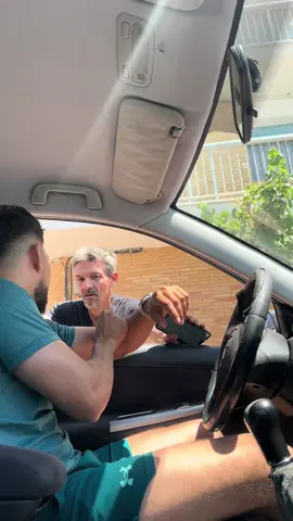 Parte dos. Ordeñar a la gente.