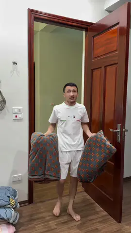 Chăn hè nỉ nhung tuyết mềm mát  #kenh2review #changagoinem #xuhuong #viral #chanhe #fyp #sanphamtot #chăn #channinhung #sh 