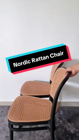 Walapun plastik rotan namun tahan dia 40 kali ganda kuat.  #nordicrattanchair #nordicrattan #nordicrattanplasticchair #plasticchair #plasticrattanchair #rattanchair #nordicrattanlikeppplasticchair #diningchair #kerusimakan #kerusirotan 