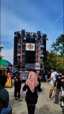 basse jan 🔥 @gemilangmusic.jbg  #viral #fyp #soundkonten #soundviral #karnavalsoundsystem #horegjawatimur #horegmania_official #masukberanda #foryoupage 