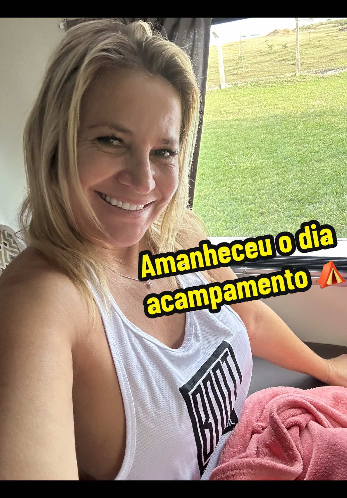 Bom dia gente no  amanhecer o dia no acampamento ⛺️ no interior de São Paulo Pereira Barreto Rio Tietê 