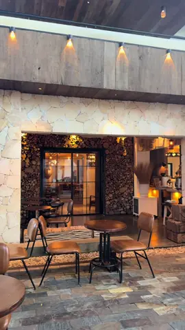 Lương thiện gặp được lương thiện, là cuộc gặp gỡ tình cờ đẹp đẽ nhất trên đời, lương thiện gặp được dịu dàng, là sự kết hợp hoàn hảo nhất thế gian. #củiwarehouse #cafevungtau #quancfviewdep #xh 