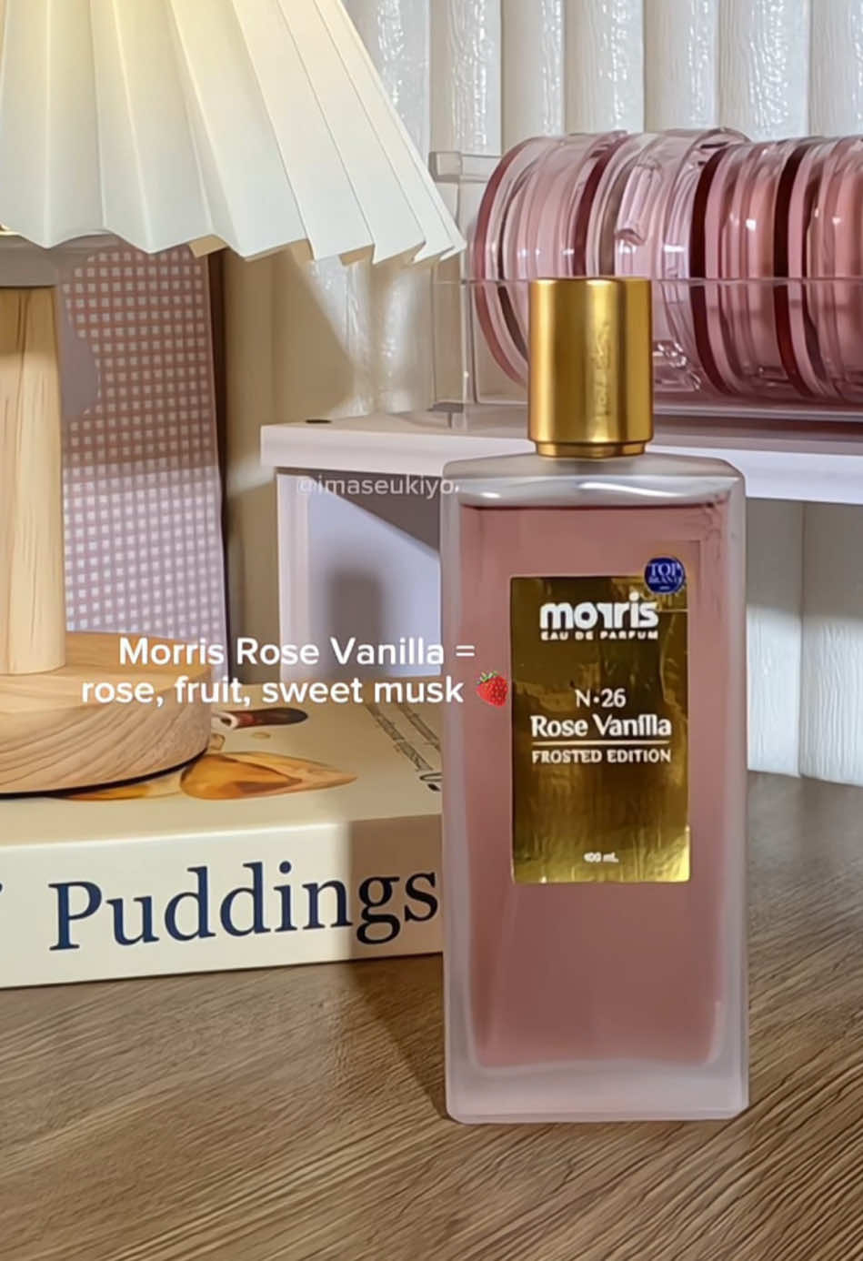 Morris Rose Vanilla cocok buat kamu yang pengen wangi cewek banget, tapi tetap nyaman dipakai ke sekolah✨🫶🏻 #parfum #parfumereccomended #parfumanaksekolah #parfumtahanlama 