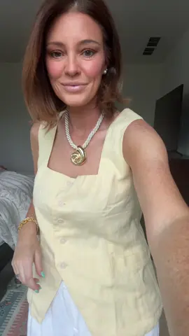 Outfit for the office Summer style - @LOFT @abercrombie #over40mom #over40style 