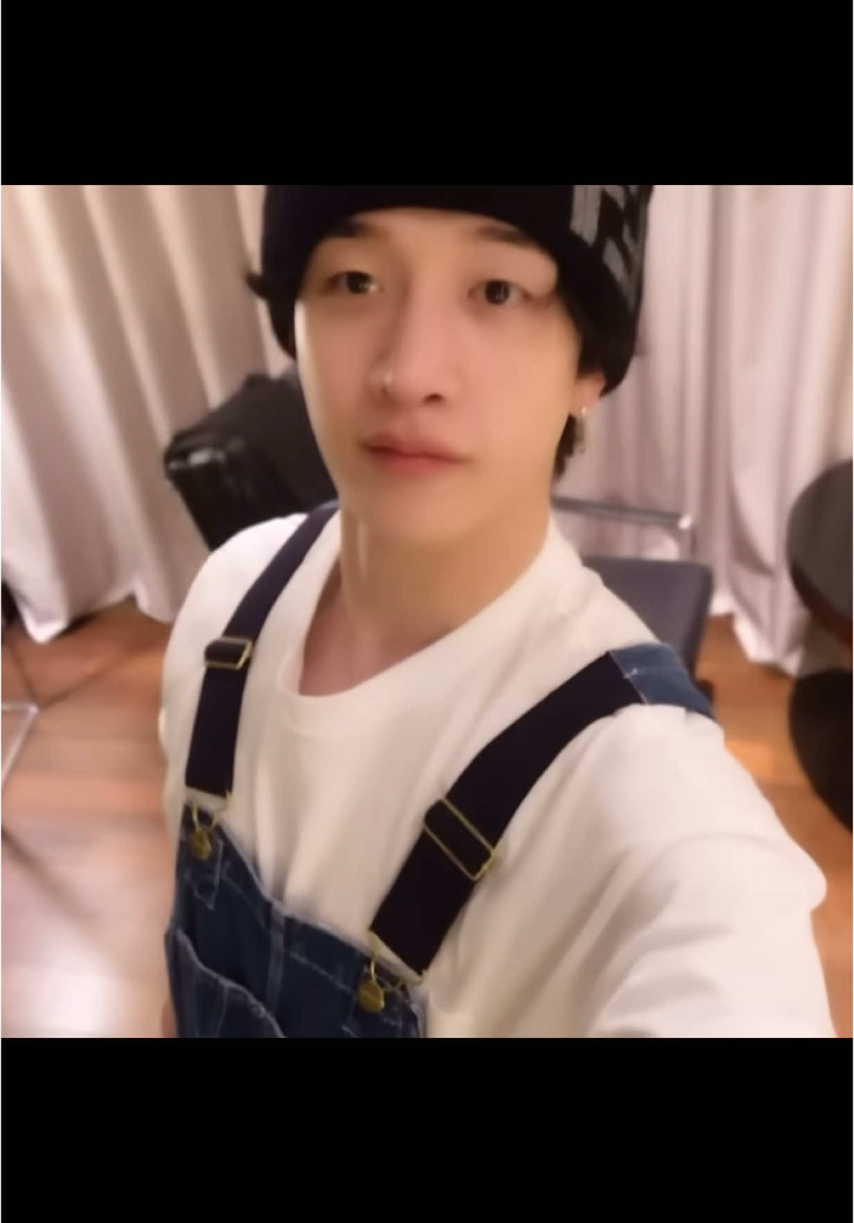 seeing them in 10 days????????? what the what #bangchan #chan #skz #straykids #kpop #christopherbang 