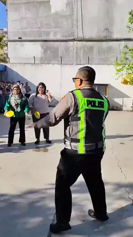 Terima Kasih Bpk dan ibu Guru, serta siswa SMA F. Tandean Tebing tinggi, jgn lupa... Patuhi aturan Lalu lintas, untuk keselamatan kita bersama.. 