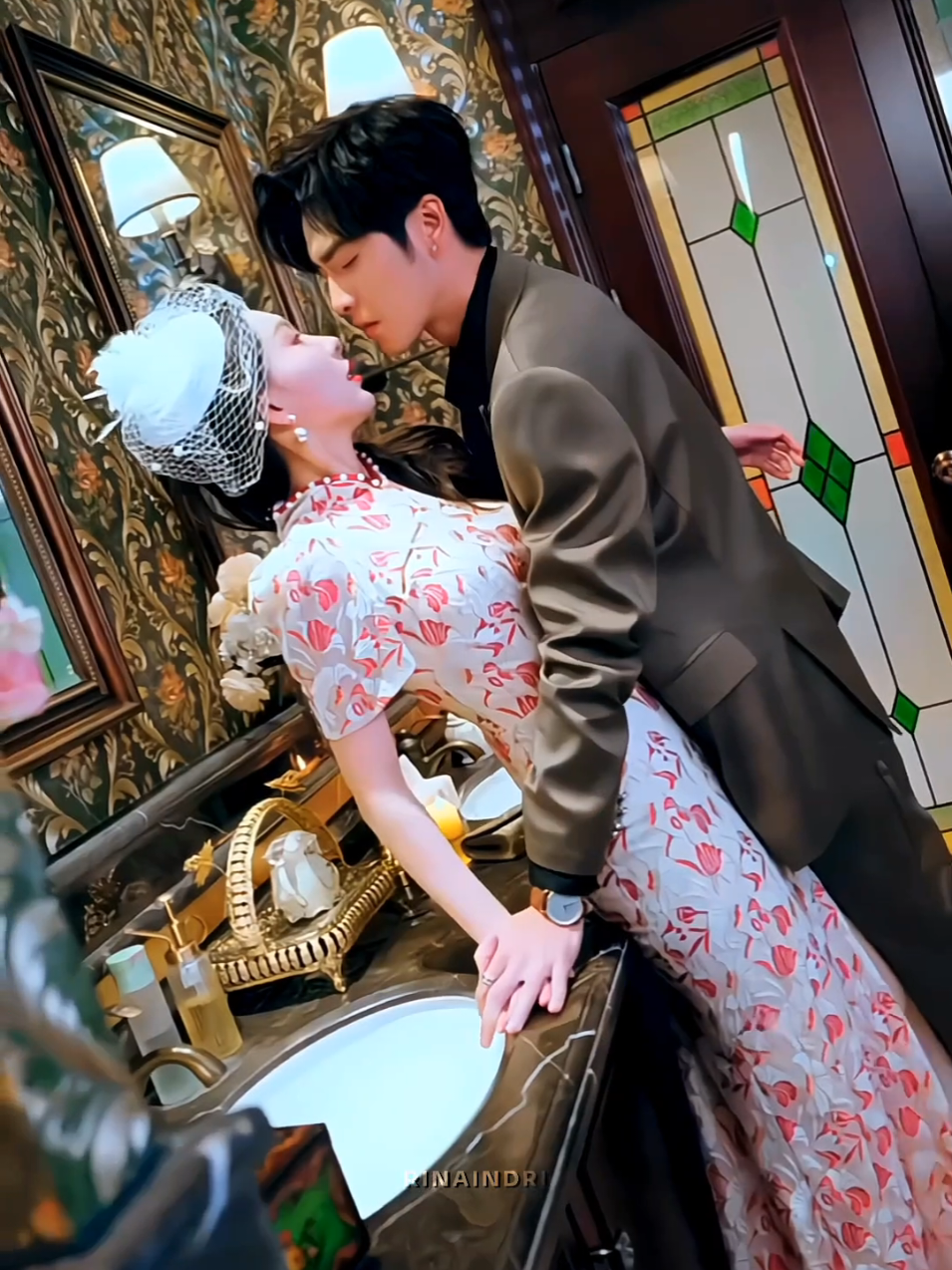 Habis 'cinta 1 malam' eh malah jadi emak tirinya, kekmana ini 🫣🤭 #王奕然 #wangyiran #shorts #cdrama 