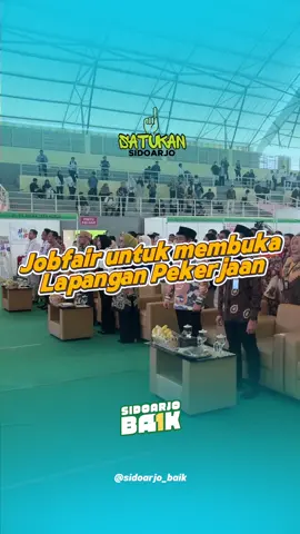 Sesuai dengan program 14 kebaikan di kepemimpinan @H.Subandi.SH dan @mimikidayana5 Pemkab Sidoarjo menggelar Jobfair Hybrid 2025 yang diselenggaran di GOR Serbaguna Sidoarjo, yang di ikuti 5.000 masyarakat Sidoarjo. Program ini memberikan kesempatan masyarakat Sidoarjo untuk berpeluang mendapatkan pekerjaan di perusahaan yang berada di Sidoarjo. Semoga program ini bisa bermanfaat bagi masyarakat Sidoarjo. #sidoarjobaik #sidoarjo #sidoarjosubandimimik 