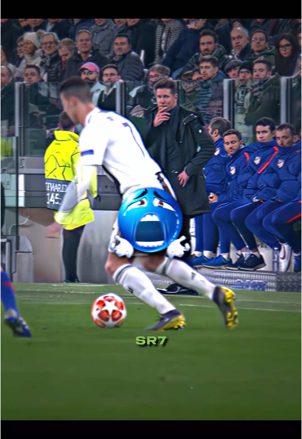 Ronaldo sent him to sleep 💀😴 | 🚨GET YOUR FAVORITE JERSEY IN MY BIO🌟 | #ronaldo #juventus #atleticodemadrid #sleep #skills #viral #football #edit 