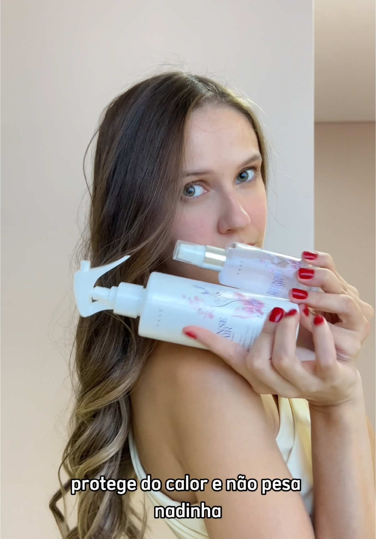 Cabelos reparados, brilhantes e com toque de salão? Essa é a proposta da nova linha Intense Repair by Ana Paula Siebert! ✨ Ela trata profundamente, controla o frizz e ainda tem uma fragrância maravilhosa. Use meu cupom pamelaallencar pra garantir a sua com desconto! 💛  #brae #viral @BRAE HAIRCARE 