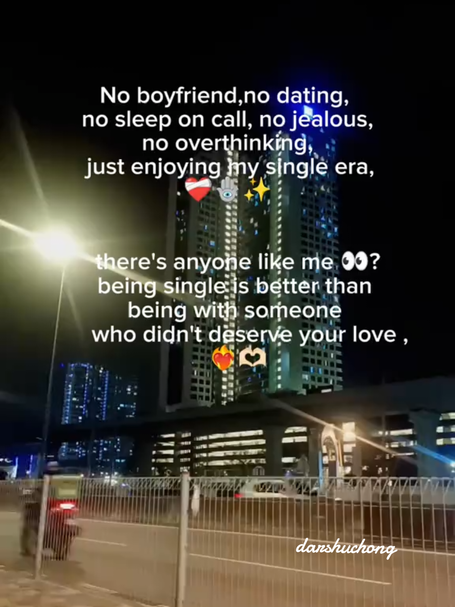 Enjoy my single life  ❤️‍🔥🫶🏻🔥✨🪬#CapCut #singlelife #fypage  #motivationstatustamil  #tranding #fypシ゚viral🖤tiktok #chindiangirl #tamilsong 