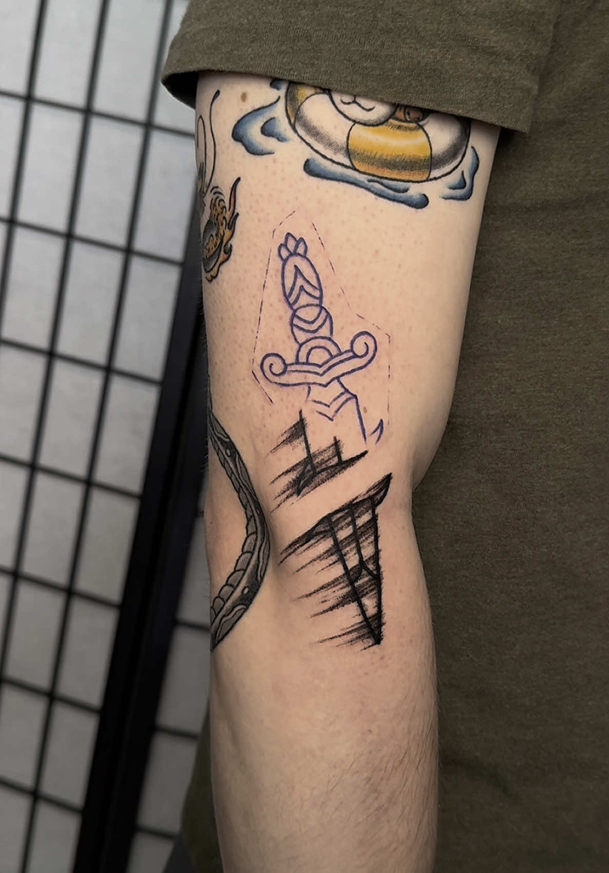 I tattooed a tattoo of a half finished tattoo 🫨 Anyone else willing to get a half finished tattoo, tattoo from me? #tattooartist #tattoo #tattoos #tattootiktok 