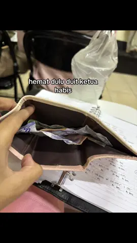 katanya sih “hemat” tau tau duit didompet berkurang #fyp #berandatiktok #duithabis 