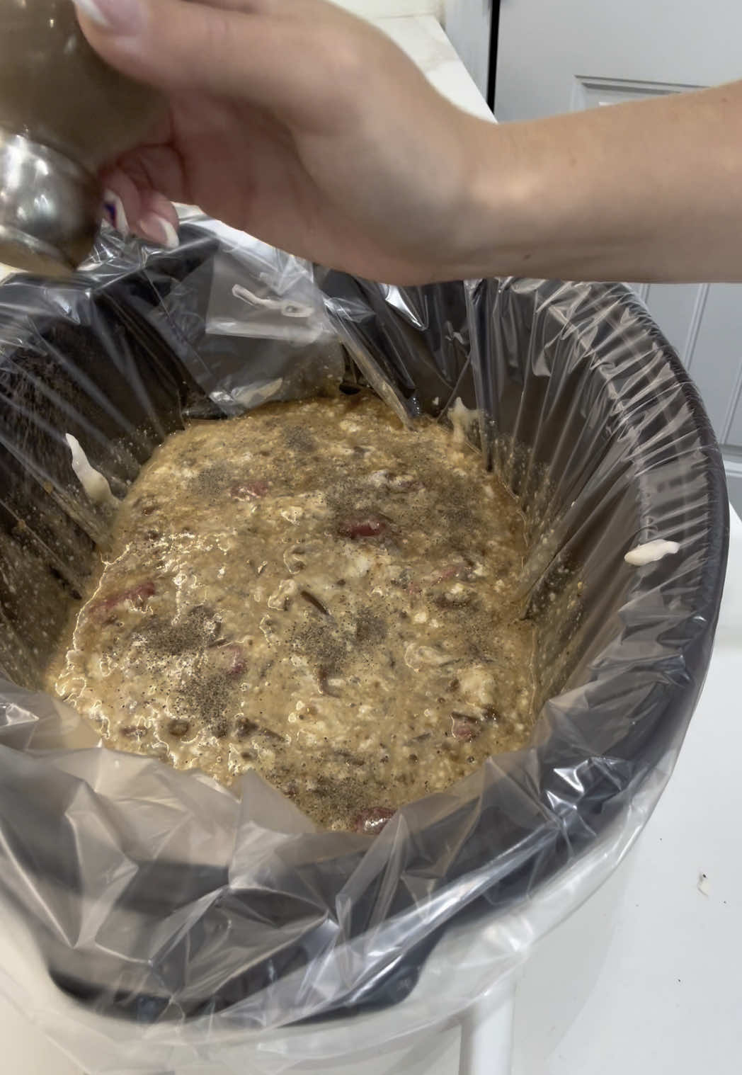 Come spend a kid-free morning with me! I got dinner put in the crock pot, and I cleaned the house up a little! And y’all stay tuned for the try on haul later! Sneak peeks will be on my IG stories!- emilyy_durrance #thedurrancefamily #thedurrances #dinner #CleanTok #MomsofTikTok #parentsoftiktok #boymom #sahm @Scrubbing Bubbles 