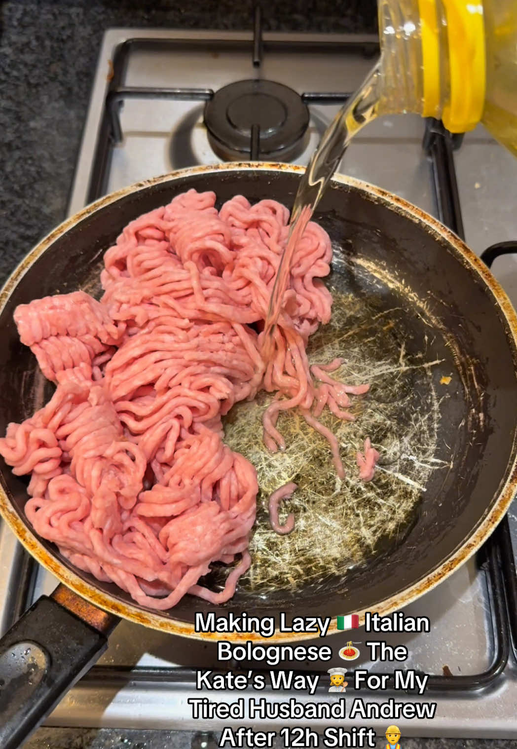 🇮🇹 Italy Part 15: Lazy Bolognese 🍝 The Kate’s Way 👩‍🍳 #fyp #italianfood #britishfood #americanfood #katesway #bluecollar #husband 