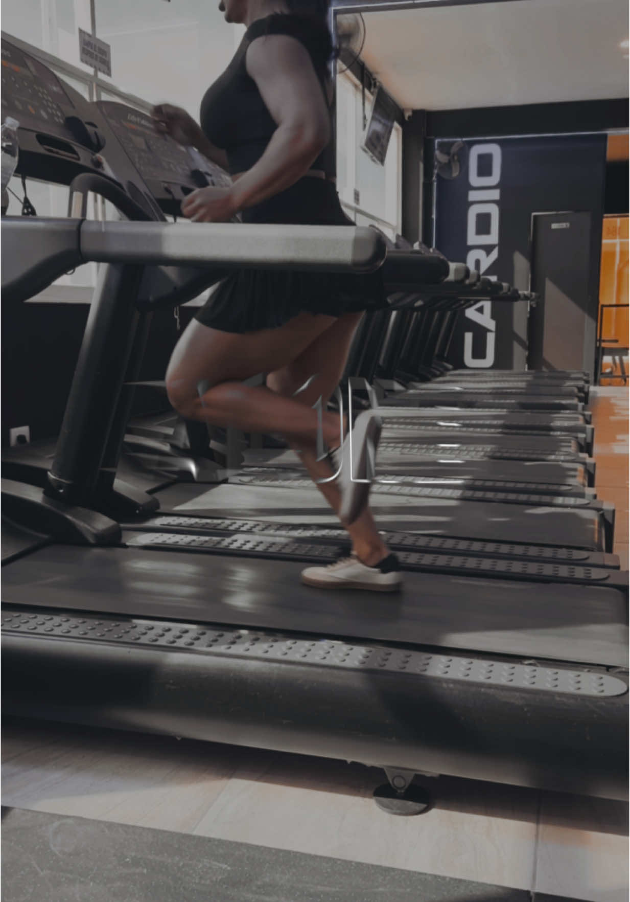 El mejor ejercicio en la cinta de correr es correr🧠✨#fitnessmotivation #amorpropio #gymmotivational #healthylifestyle #fypシ゚ #ejercicio #process #strength #audioviral 