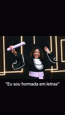Adaptando a trend do pessoal da psicologia 🙂‍↔️ Filologia é o estudo da linguagem a partir de fontes escritas antigas. Ela junta literatura, história e linguística — tudo no mesmo pacote. Isso inclui gramática, retórica, interpretação de textos, autores, críticos e as tradições ligadas a um idioma. #studytok #fyp #letras #professora #linguistics 