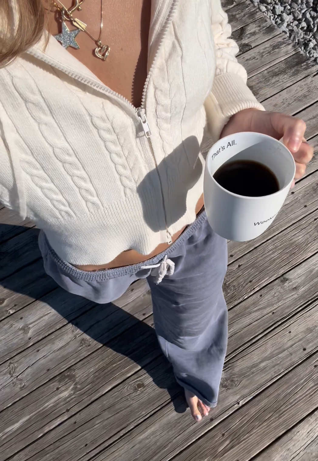 the most perfect walk #goodmorning #spendthemorningwithme #walking #vacation #vacationmood #laelife #michigan #coffeewalk 