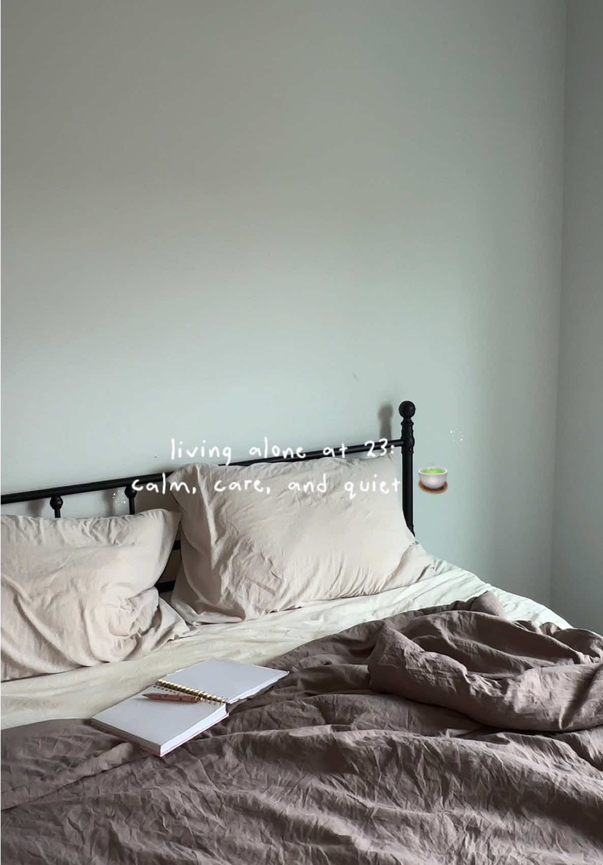 morning in my life 🕯️🧸 #skincare #dayinmylifevlog #hydratedskin #girlythings #livingalone #morningroutines #morningmood