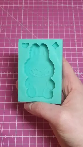 So you're a Labubu fan too? How many do you have? 🤭✨️ Currently I make Labubu molds almost every day and I'm really super happy that you like them 🙈💖 All my molds are made 100% by myself, with high quality silicone 💪  No super thin molds that rip, on my store ✨️ Safe for resin epoxy and uv, clay, soap, wax... and more 👌 #resinmolds #resinmould #epoxymold #resindemolding #resincharm #labubucharm #labubukeychain #resinshaker 