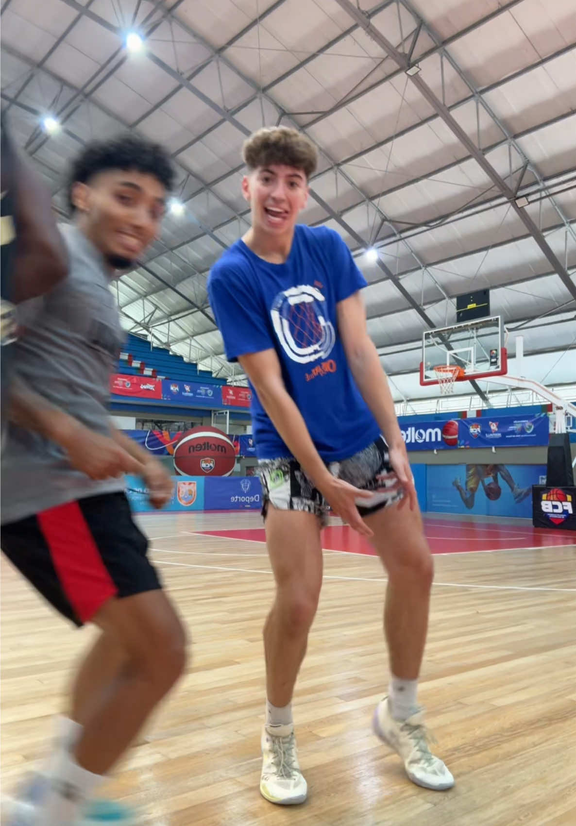 GAMEDAY WOAH WOAH WOAH #michaelmartinez #fyp #basketball #baloncesto #NBA #fiba #professional #profesional #colombia #trend #viral @Samuel Mojica @Hayner Montaño 
