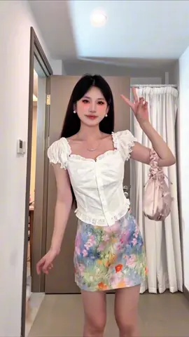 Một chiếc áo nhỏ có thể mặc như áo một bên vai hoặc áo không tay kết hợp với chân váy hoa sơn dầu là một bộ trang phục nữ tính tuyệt vời! Một bộ màu sắc phù hợp cho mùa hè!! #aotrevaikieunu #thietthuc #tienich #giadungphongngu #creatorsearchinsights #jizonguyen 