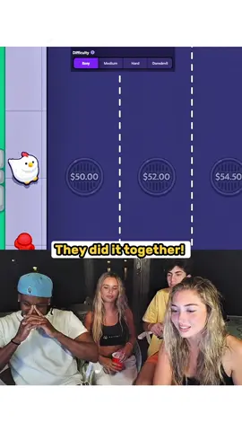 They did it together! #streamerclips #crossyroad #kickstreamer