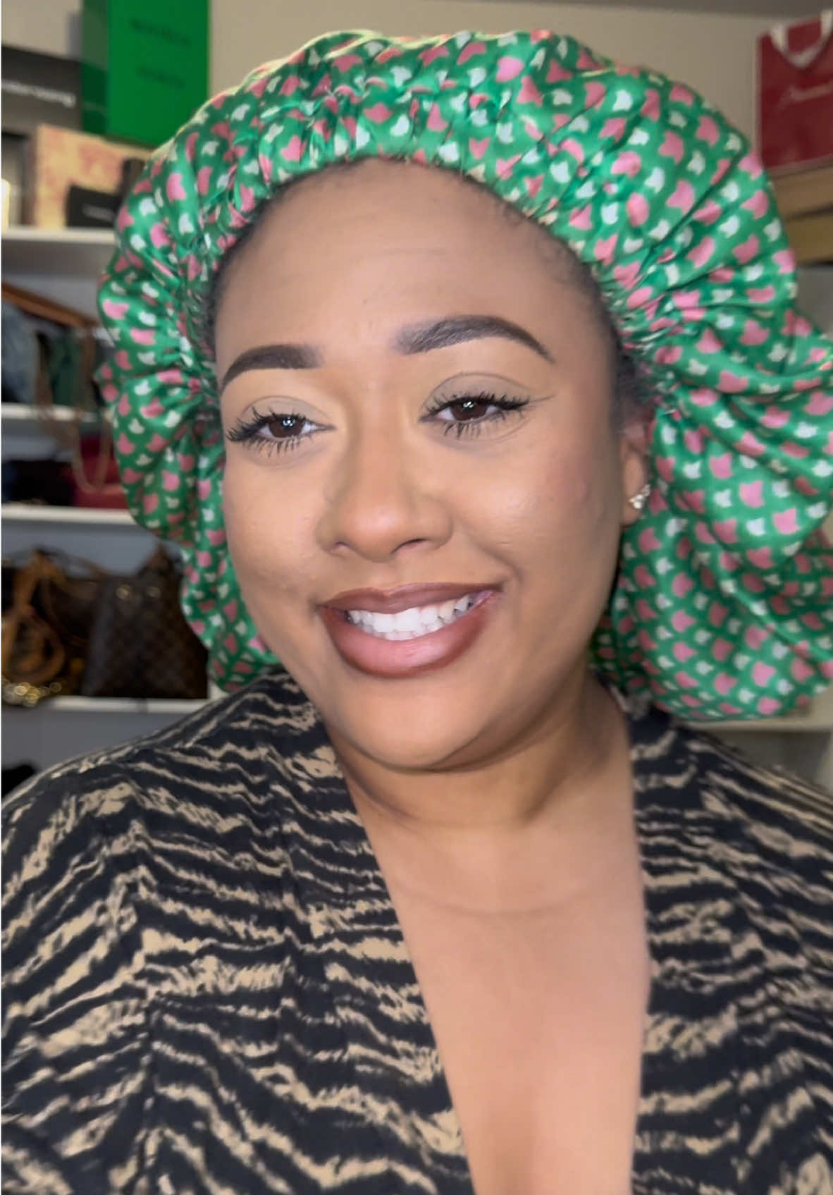 GRWM Real Quick To Do Wig Videos. Effortless Makeup In Minutes 🤍 @Dasani Dior 💚  #grwm #makeuptutorial #beautytips #makeup #quickmakeup 