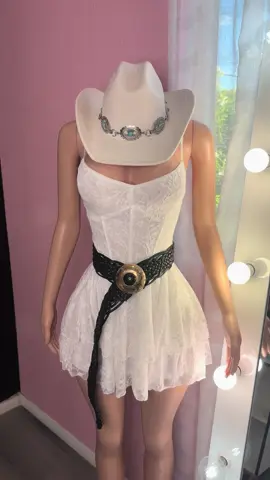 Jaripeo dress 🤠🤍 📍Las Vegas  #newarrivals #jaripeooutfits #vestidovaquero #OOTD #fypシ 