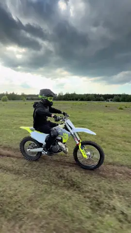 #dc #dlaciebie #wiral #goviral #witchtok #cros #moto #cross #moto #husqvarna #tc85🤍 #tc85 #tc85bigwheel #tc #85 #wireless #wiralvideo 
